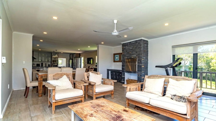 6 Bedroom Property for Sale in Hunters Home Western Cape